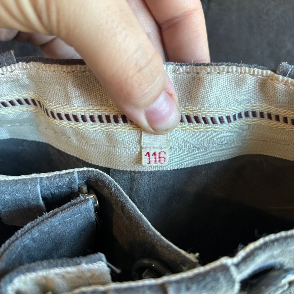 VTG 1970's Gray Suede Lenderhosen Shorts‎ 22